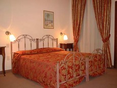 Hotel Mac Mahon 