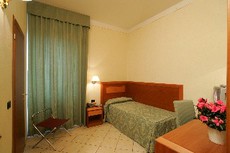 HOTEL MIA CARA